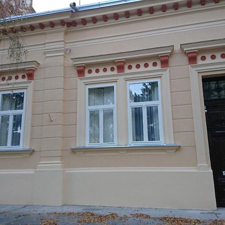 אוסילק Konzul -Top Apartment, Strict Center, Parking מראה חיצוני תמונה