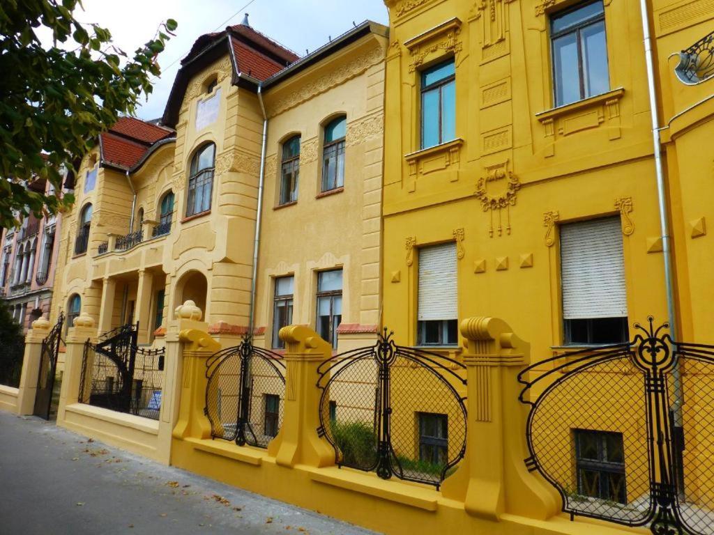 אוסילק Konzul -Top Apartment, Strict Center, Parking מראה חיצוני תמונה